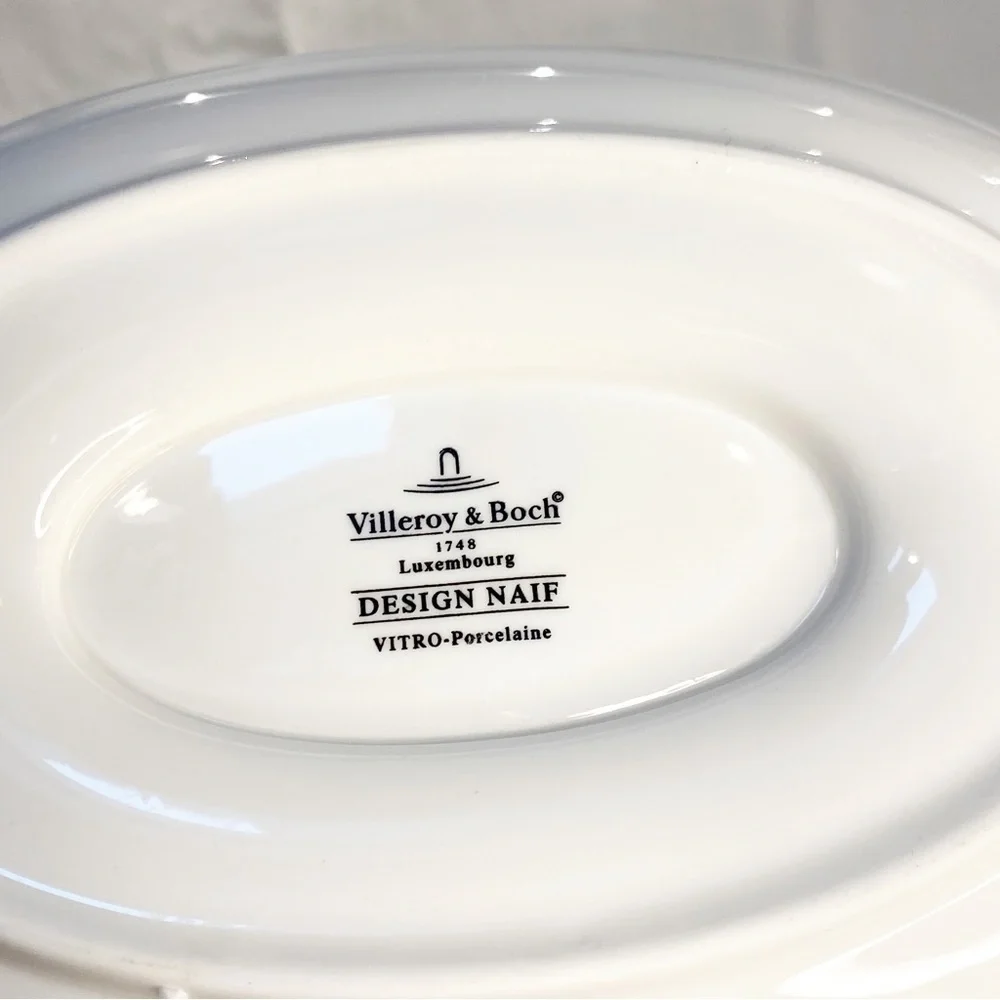 VILLEROY & BOCH Design Naif Gravy Boat Folk Art Scene Vintage Hard to Find